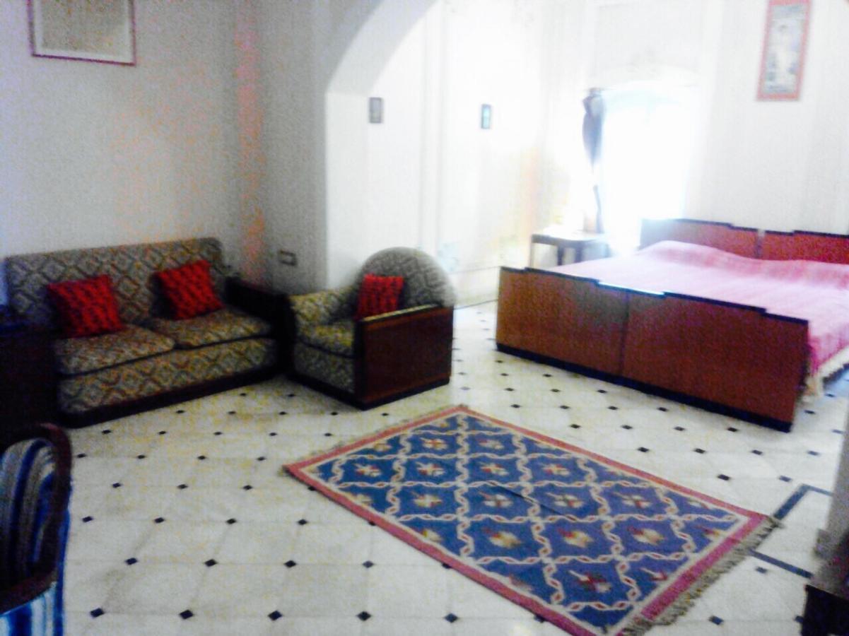 Royal Oasis Hotel Wankaner Buitenkant foto